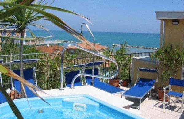 Hotel Nordic Bellaria-Igea Marina Esterno foto