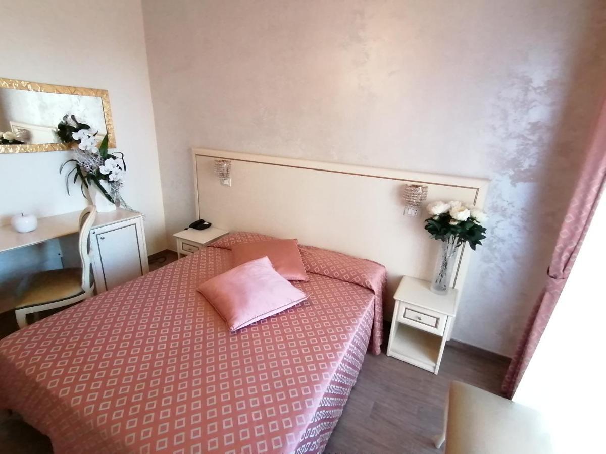 Hotel Nordic Bellaria-Igea Marina Esterno foto