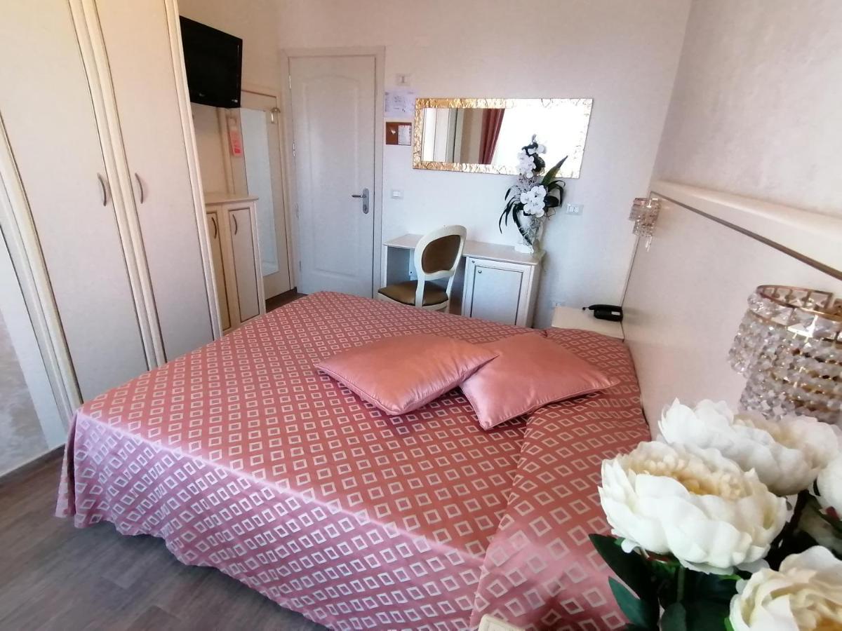 Hotel Nordic Bellaria-Igea Marina Esterno foto